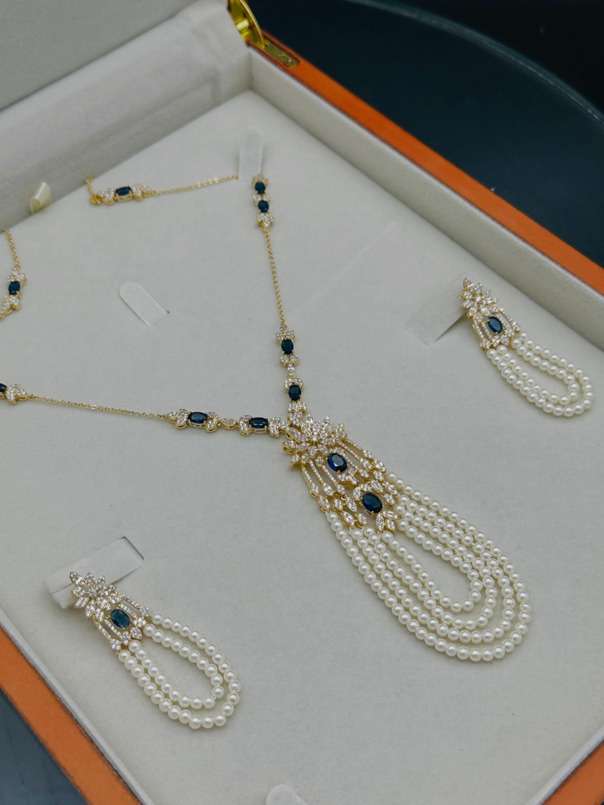 Elegant Pearl & Stone Long Chain 2