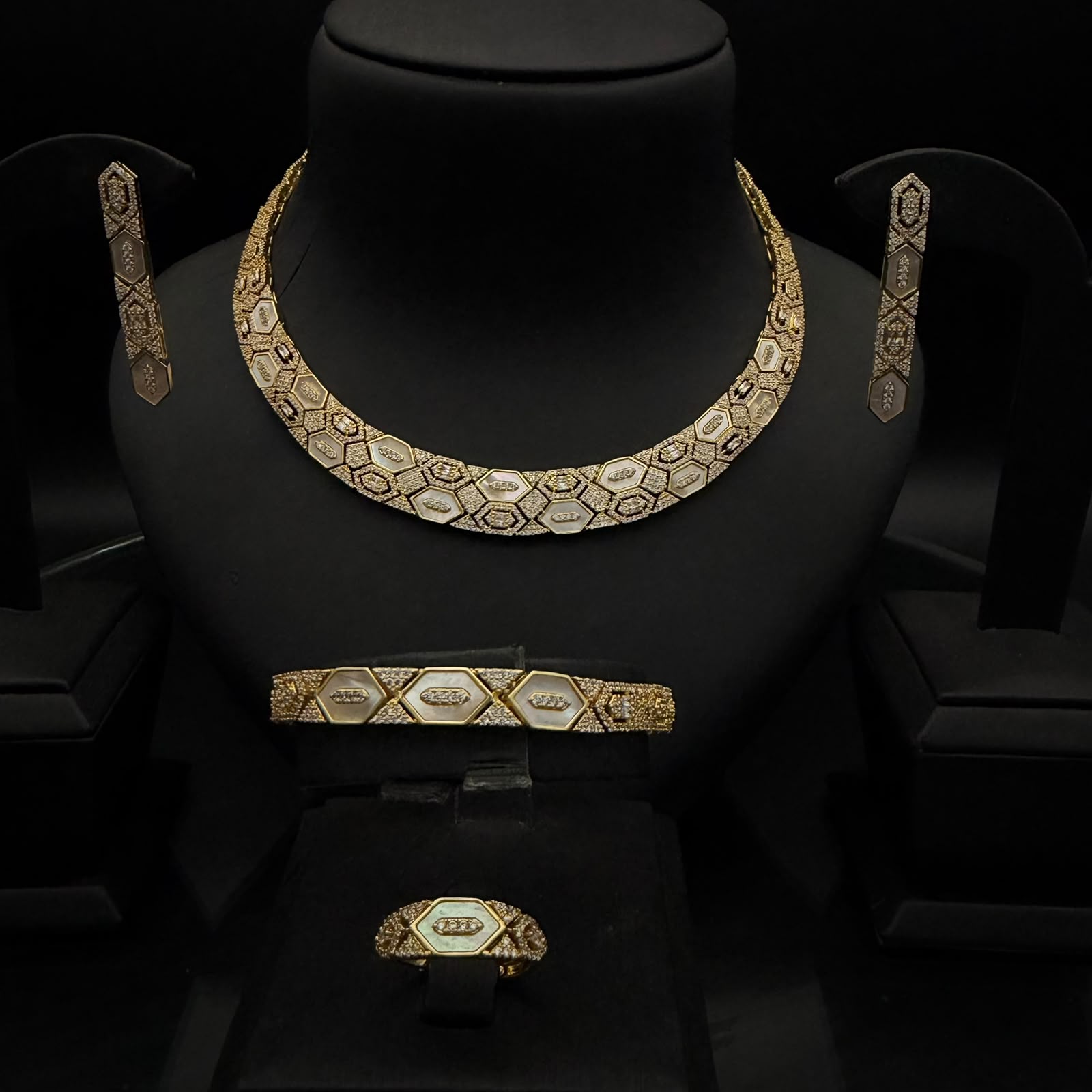  Zircon Gold-Plated Jewelry Set 2
