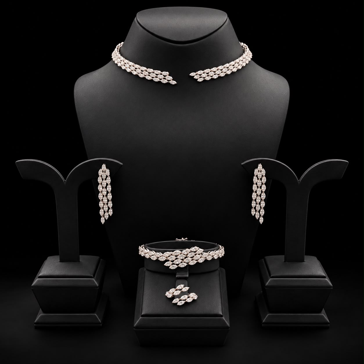  Lustre Wings Zircon Choker Set