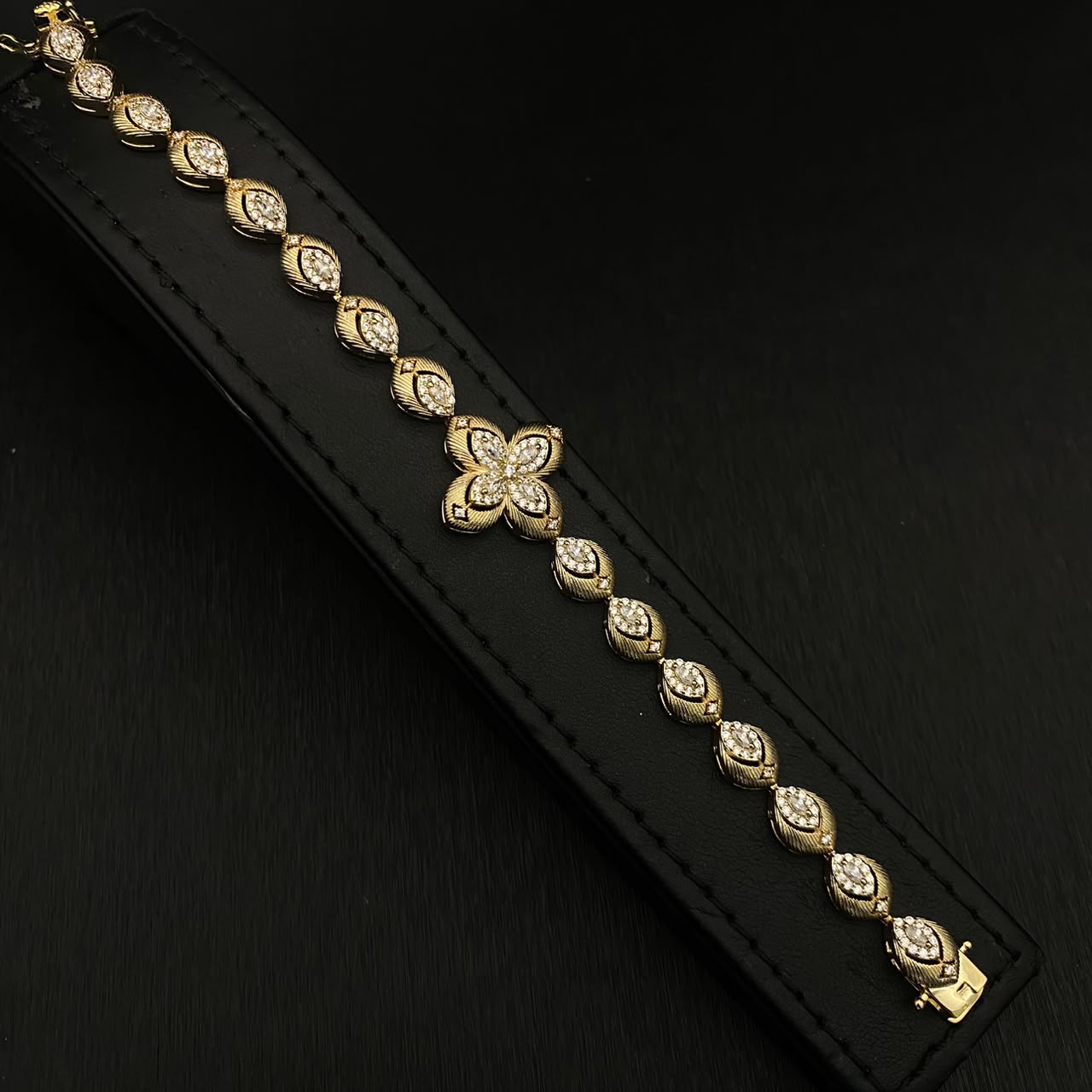 Gold-Finish Four-Petal Floral Zircon Jewelry Set 3